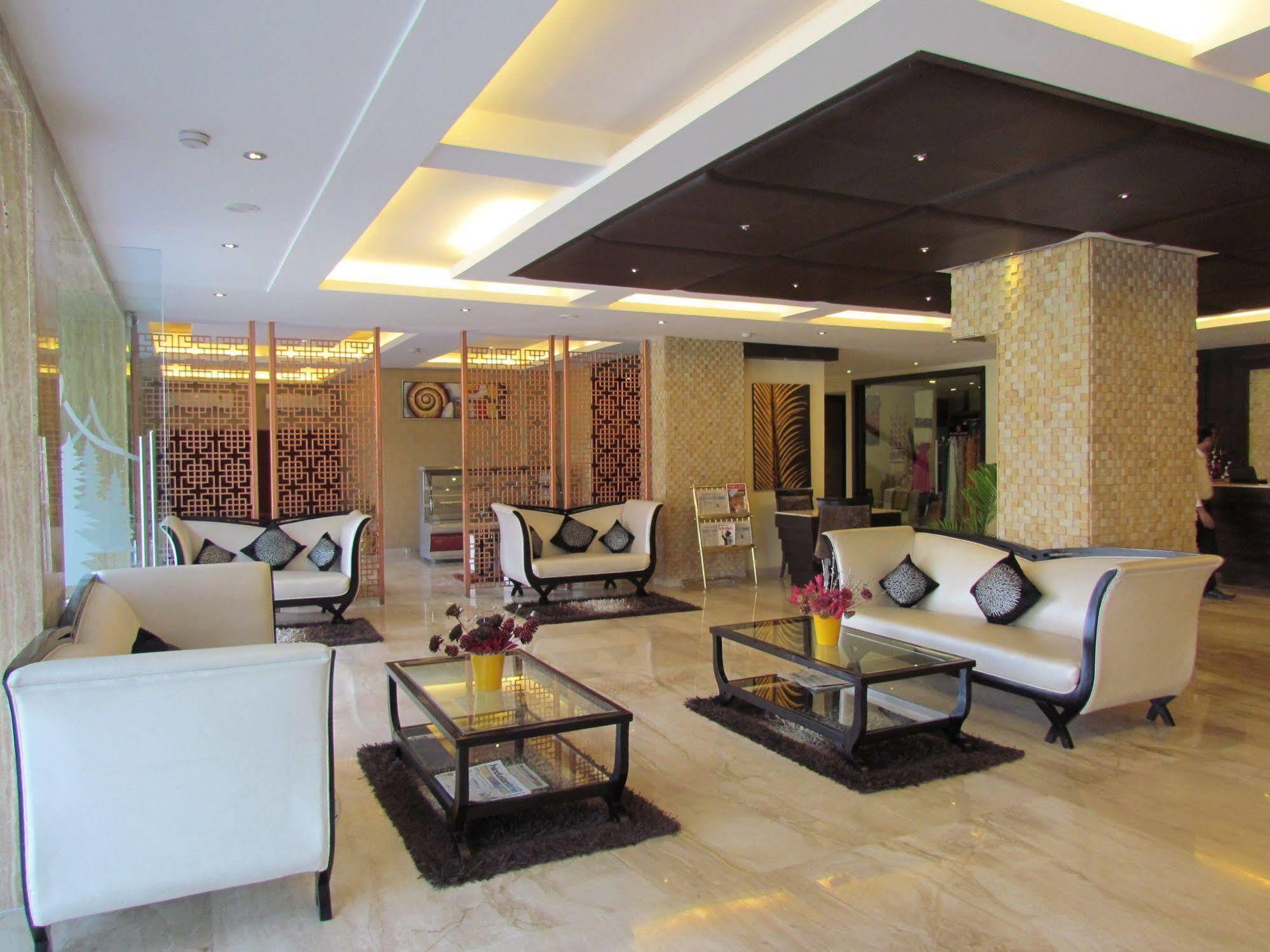 Hotel Pine Spring Wazir Bagh Srīnagar Dış mekan fotoğraf