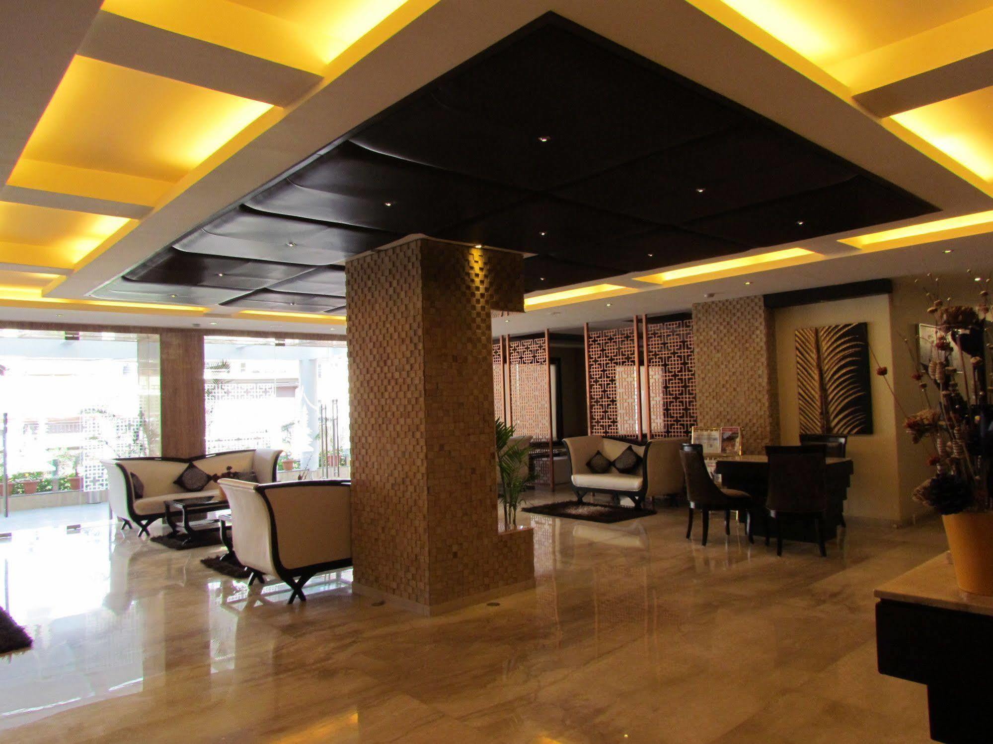 Hotel Pine Spring Wazir Bagh Srīnagar Dış mekan fotoğraf